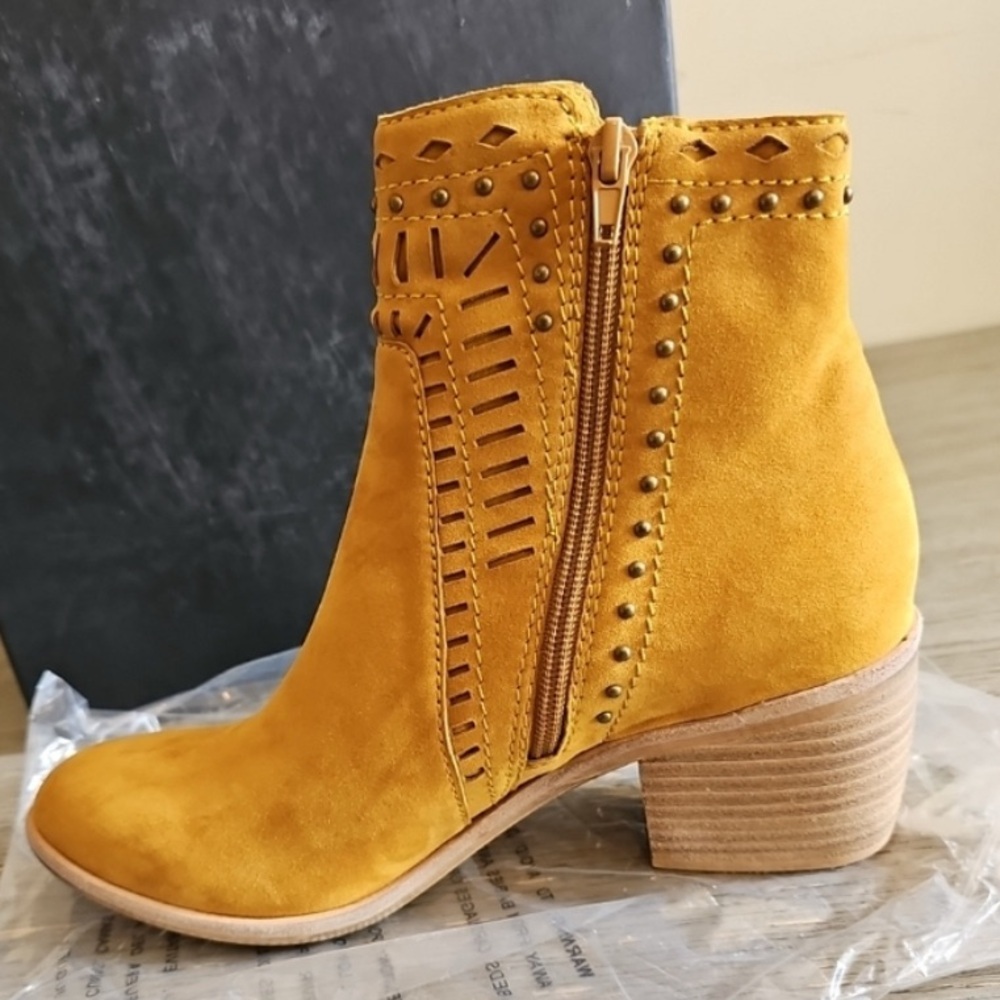 Sundance - Silent D Mustard Ankle Boots - Picture 5 of 9